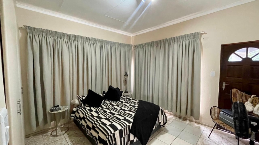 4 Bedroom Property for Sale in Safari Gardens North West